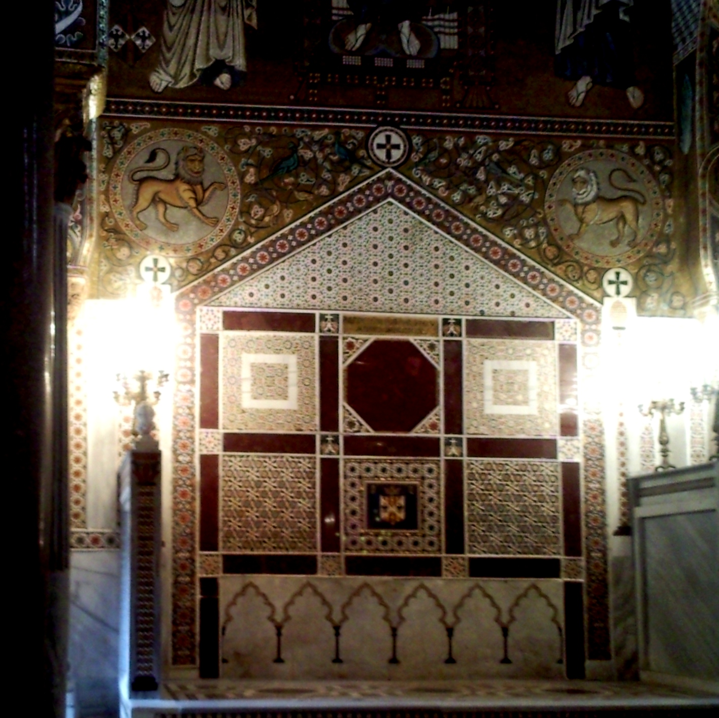 masonic symbols within the Palatin chapel in Palermo